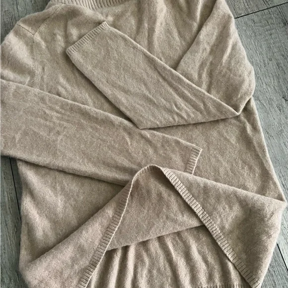 PURSUITS, ITD. Sueter de mujer, Color cafe, talla L, 100% Cashmere. - Picture 3 of 5
